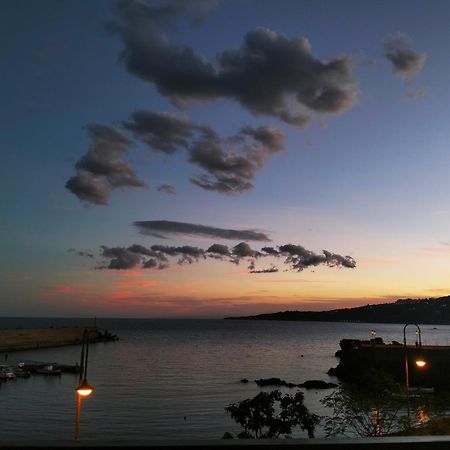 B&B La Spiaggetta Di Stazzo Acireale Exterior foto